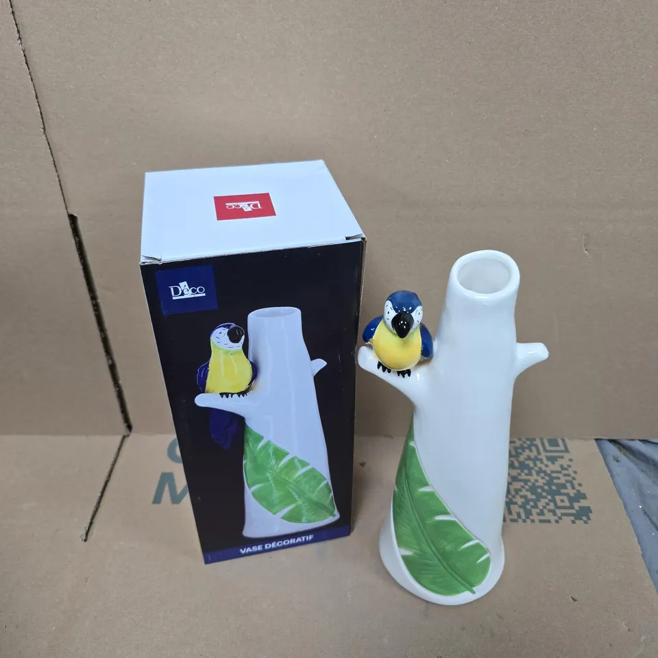 12 BOXED DECO DECORATIVE PARROT VASES IN BLUE