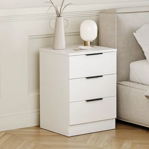 BOXED VIDA DESIGNS TERGA 3 DRAWER WHITE BEDSIDE CABINET