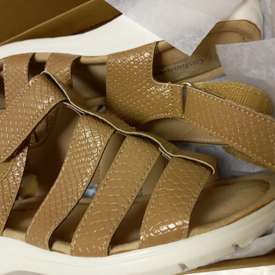 BOXED PAIR OF CUSHION WALK STRAPPY TAN SANDALS - SIZE 4