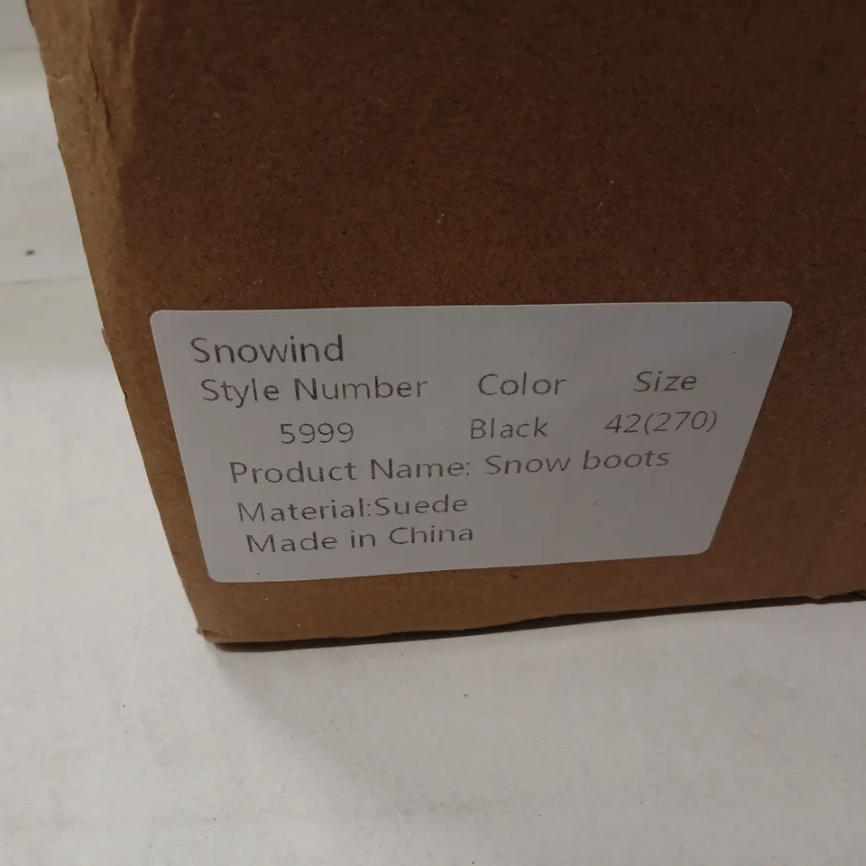 SNOWIND SNOW BOOTS, BLACK SUEDE, UK 8 (EU 42)