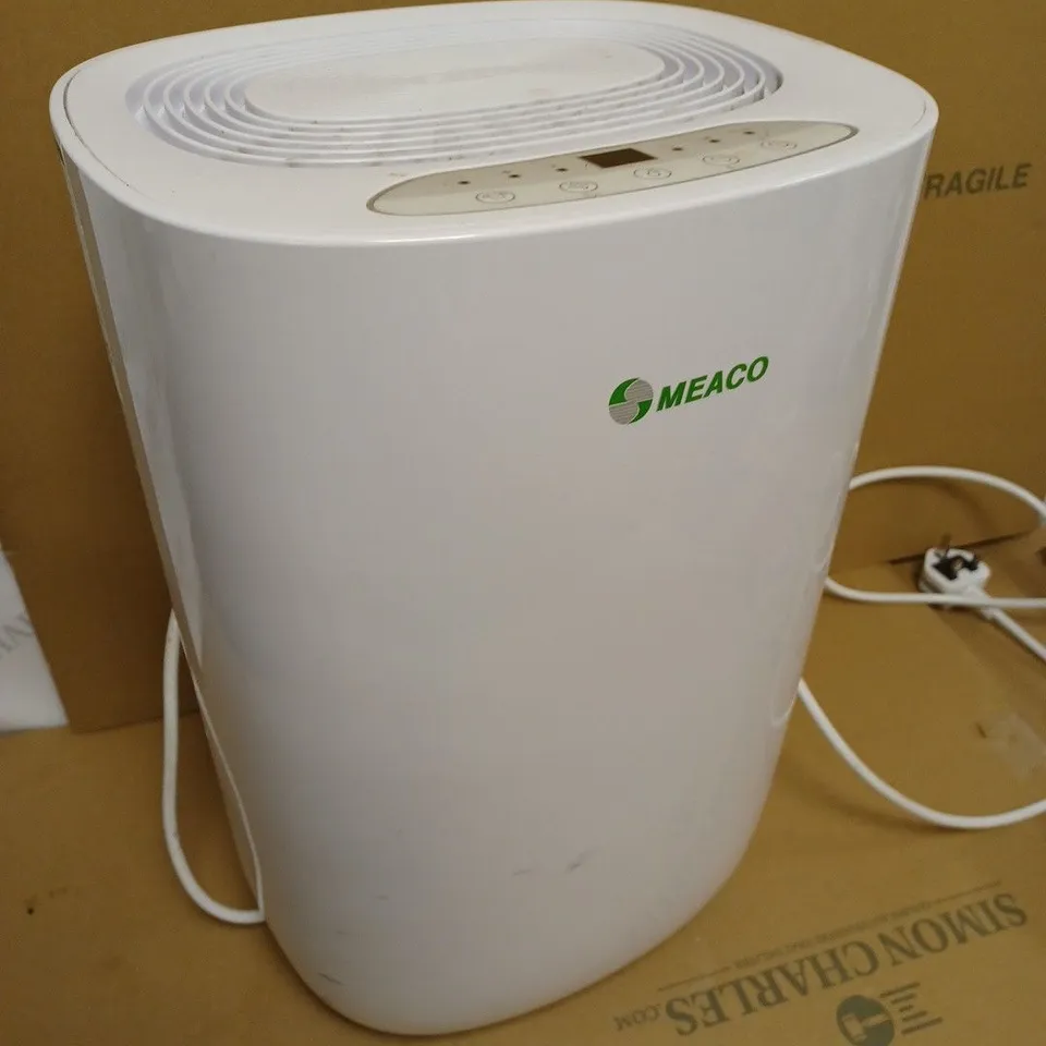 MEACO 12L LOW ENERGY DEHUMIDIFIER 
