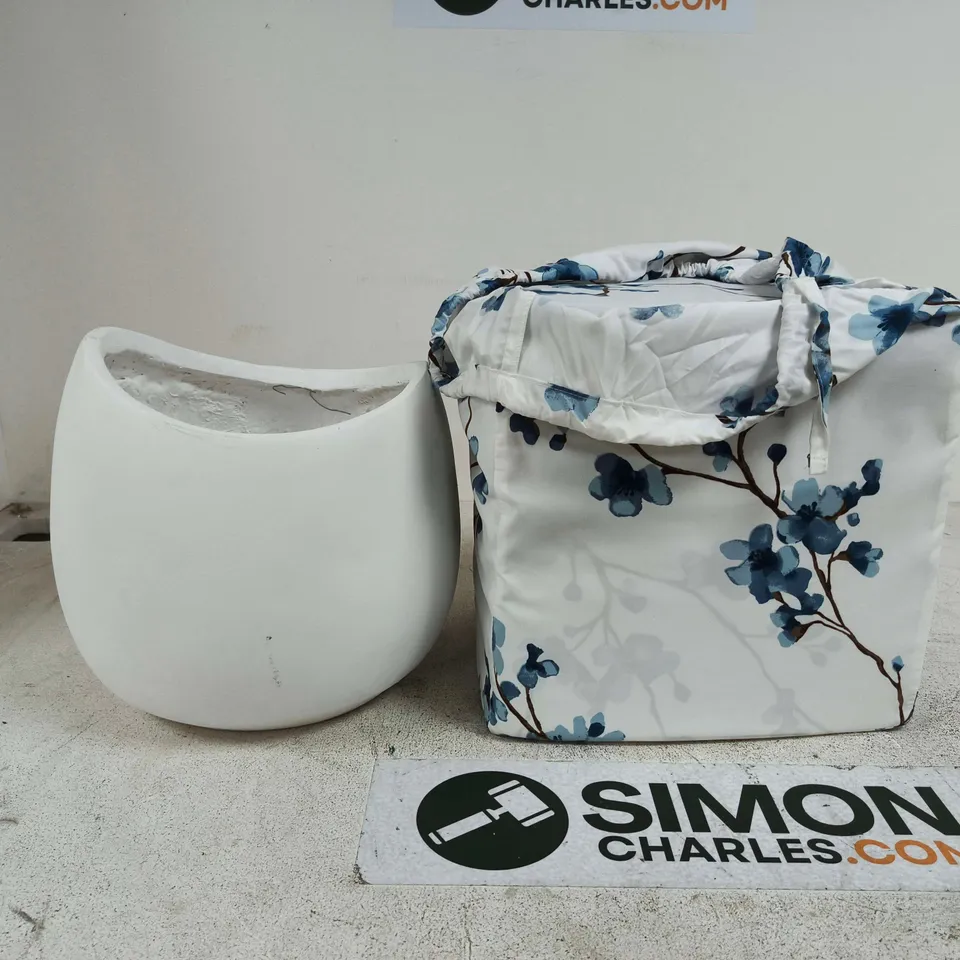 PALLET TO CONTAIN A LARGE AMOUNT OF ASSORTED ITEMS TO INCLUDE COMFORTER SET, PLANT POT ETC