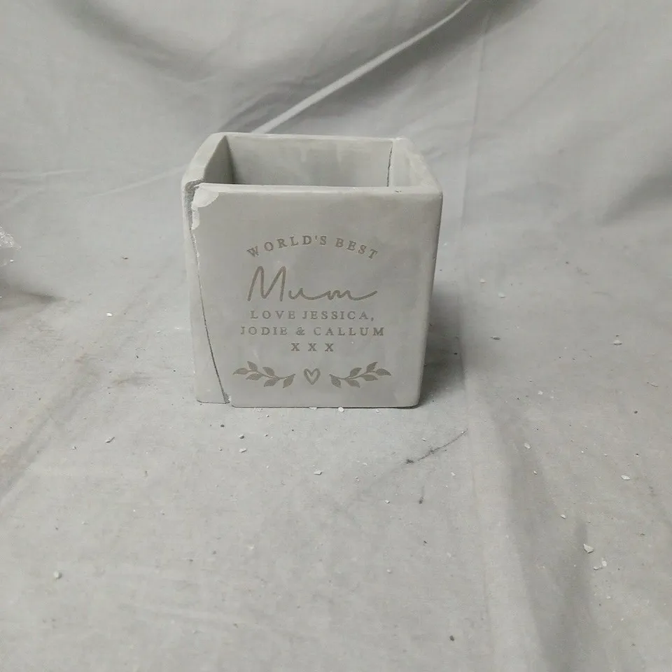 Ceramic square keepsake pot with 'World's Best Mum' inscription – Love Jessica, Jodie & Callum