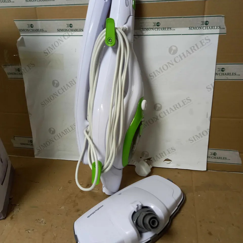MORPHY RICHARDS STEAM CLEANER