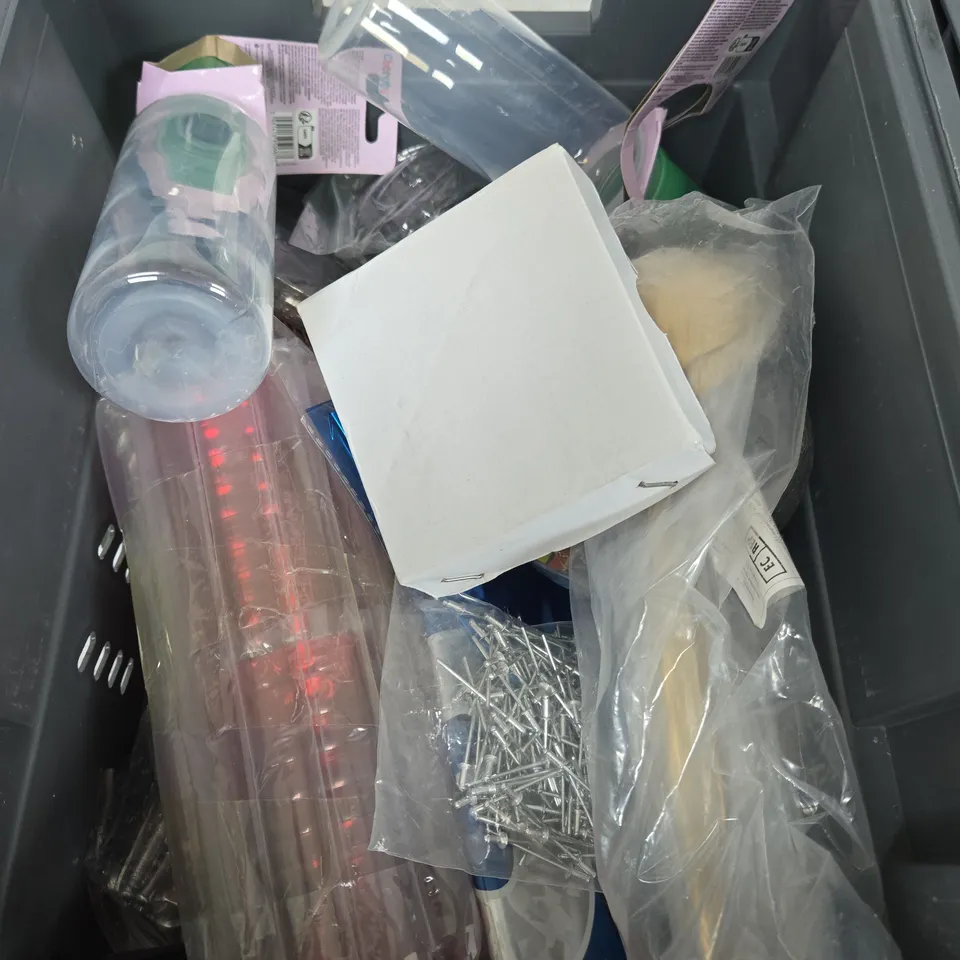 APPROXIMATELY 10 ASSORTED HOUSEHOLD PRODUCTS TO INCLUDE HAND TOOLS, STATIONARY, MORALE PATCH ETC