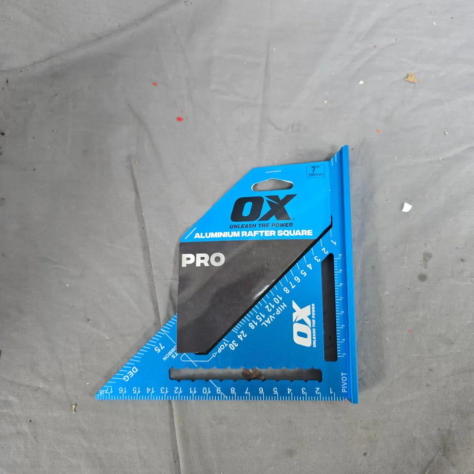 OX PRO ALUMINIUM RAFTER SQUARE – 7-INCH / 180MM