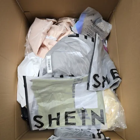 LARGE BOX OF APPROXIMATELY 20 ASSORTED CLOTHING ITEMS IN VARIOUS SIZES, STYLES AND COLOUR