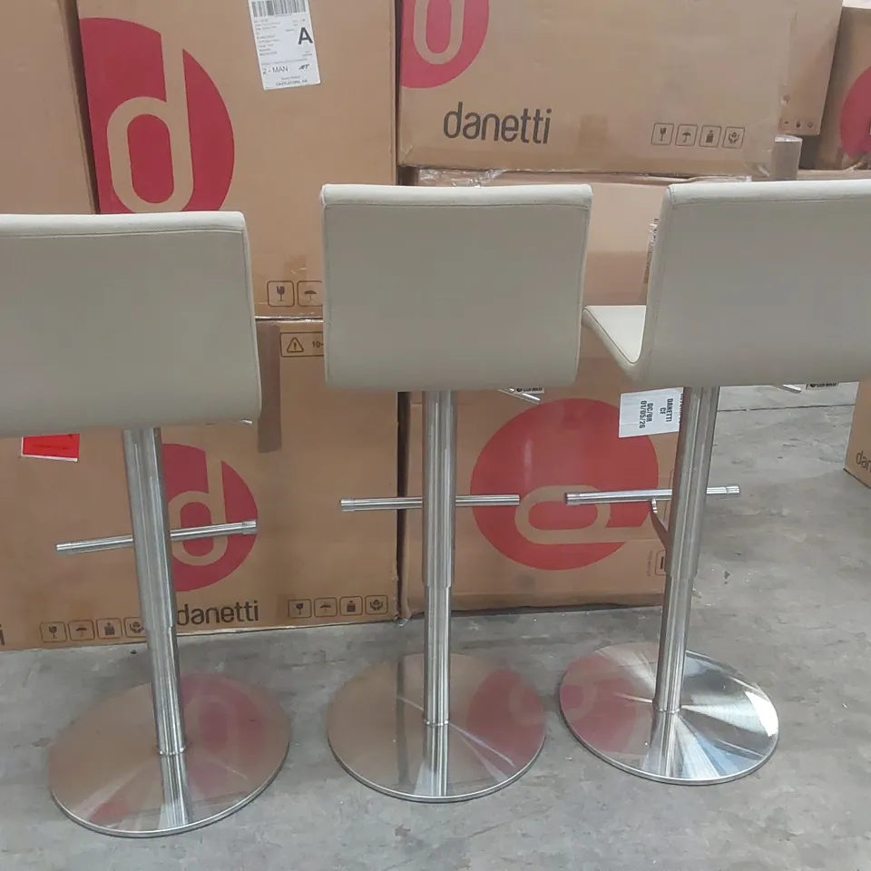 SET OF 3x DANETTI FAUX LEATHER BAR STOOLS