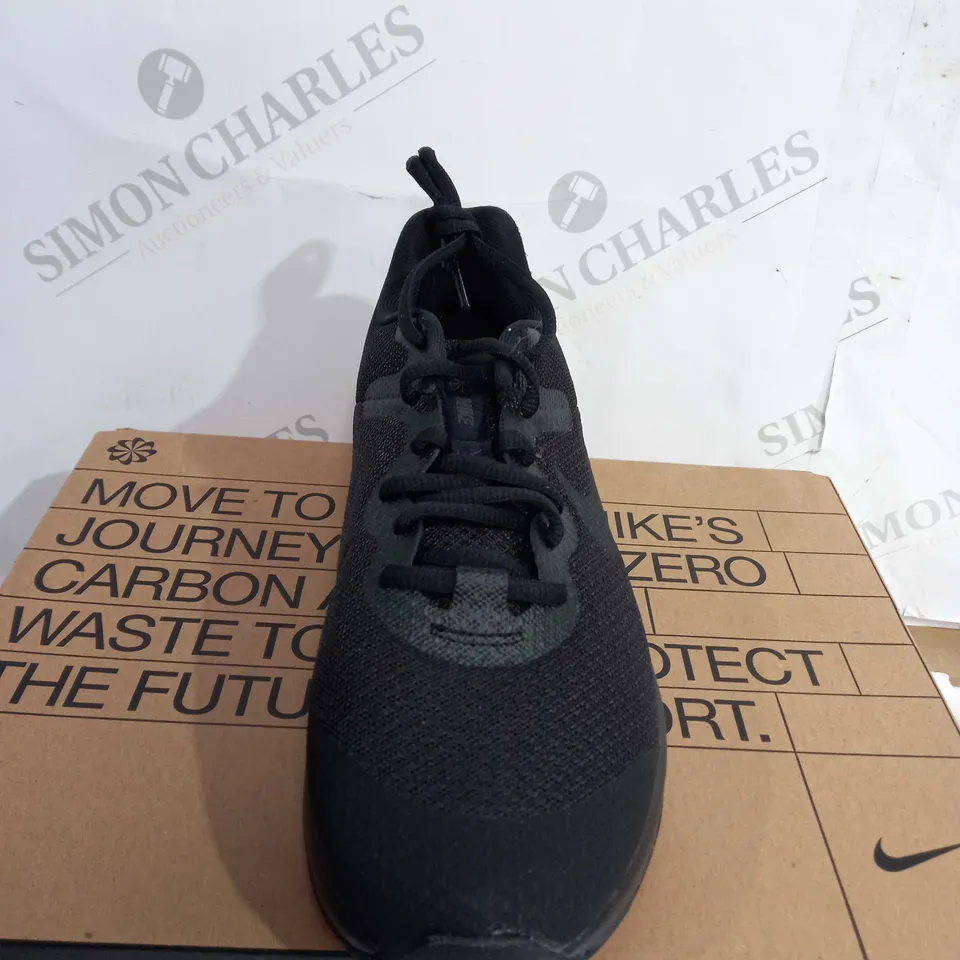 BOXED NIKE JUNIOR REVOLUTION 6 RUNNING SHOES, BLACK - SIZE 4