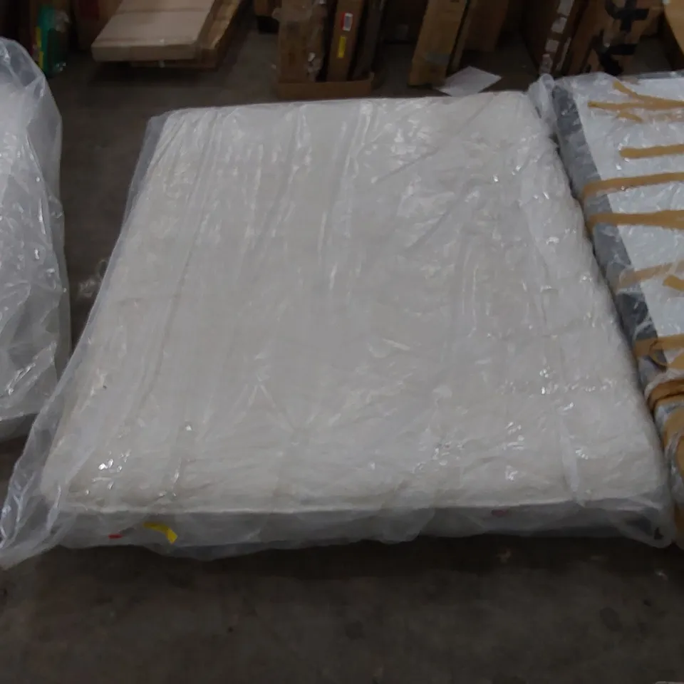 QUALITY BAGGED HYBRID MEMORY FOAM AIR CONDITIONED KING SIZE 5' MATTRESS