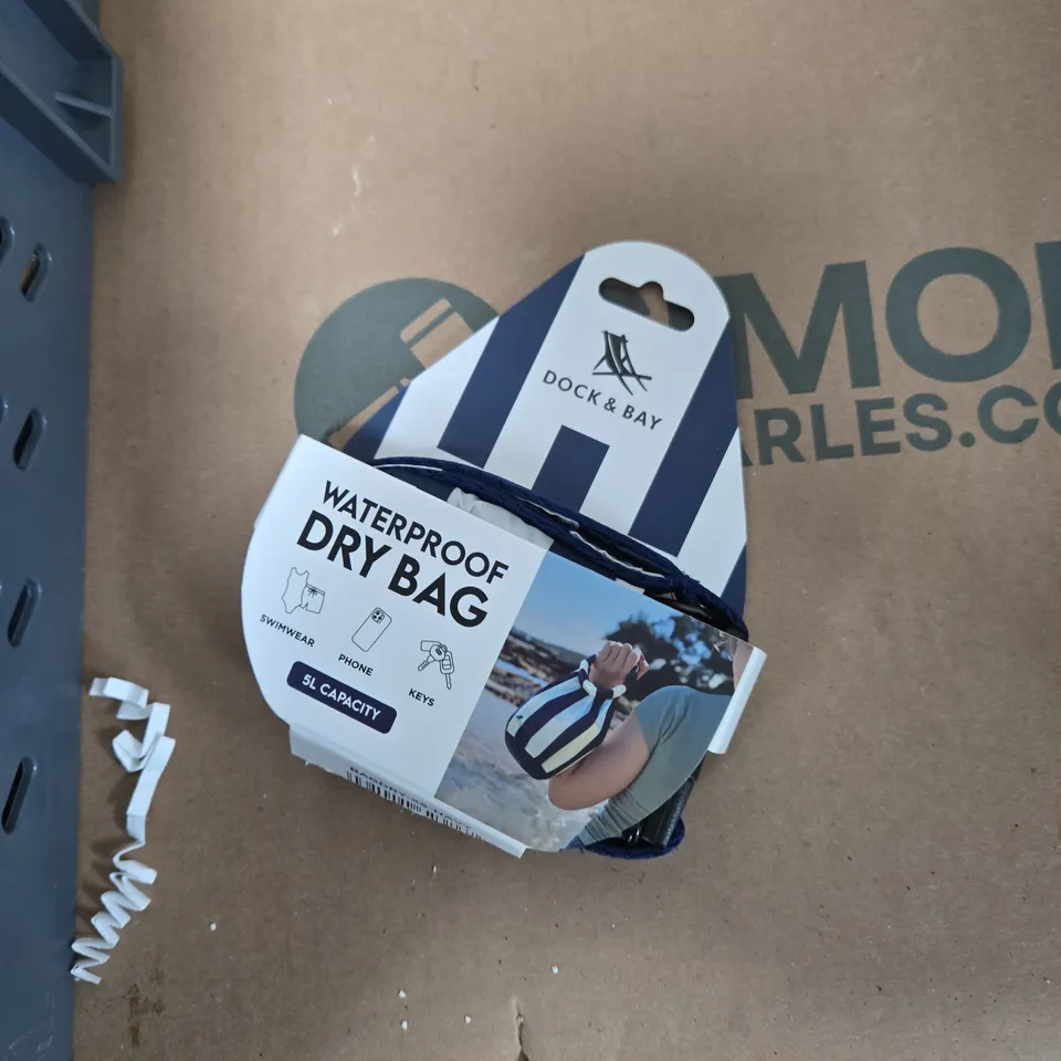 TOTE OF APPROXIMATELY 15 ASSORTED ITEMS TO INCLUDE: DOCK AND BAY DRY BAG