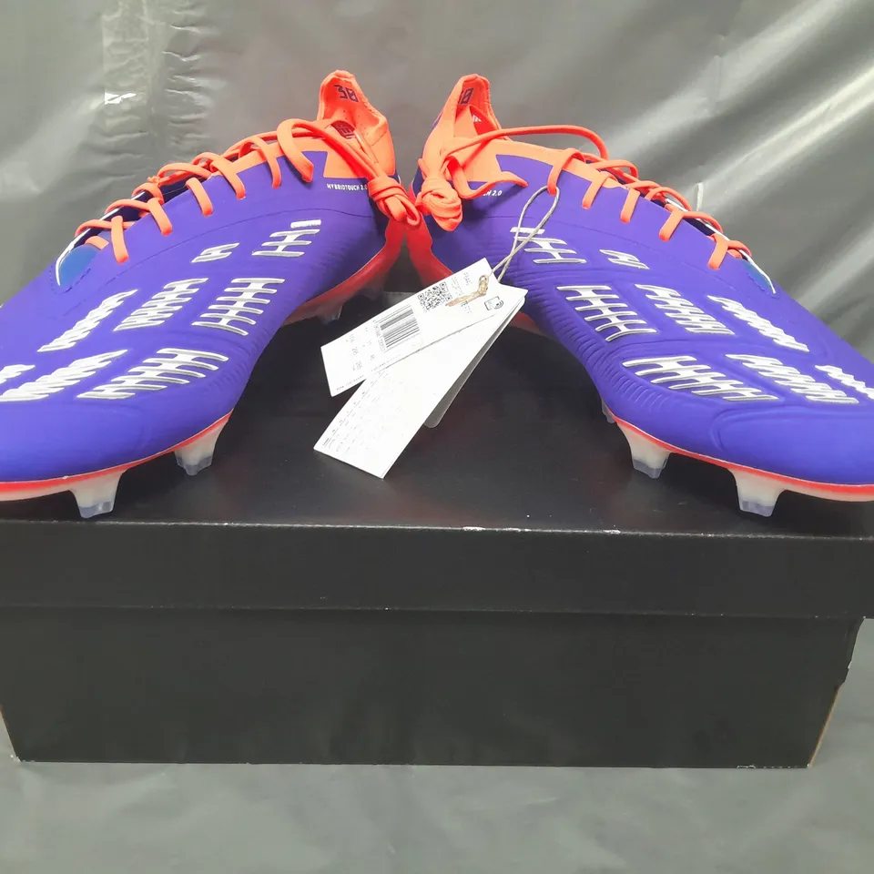 BOXED PAIR OF ADIDAS PREDATOR ELITE FOOTBALL BOOTS IN BLUE/WHITE/RED UK SIZE 11