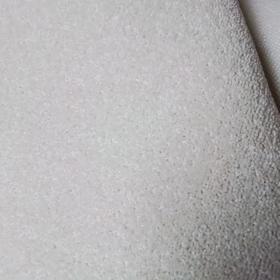 ROLL OF QUALITY DIMENSIONS PLAINS 50oz CARPET APPROXIMATELY 5M × 4.53M