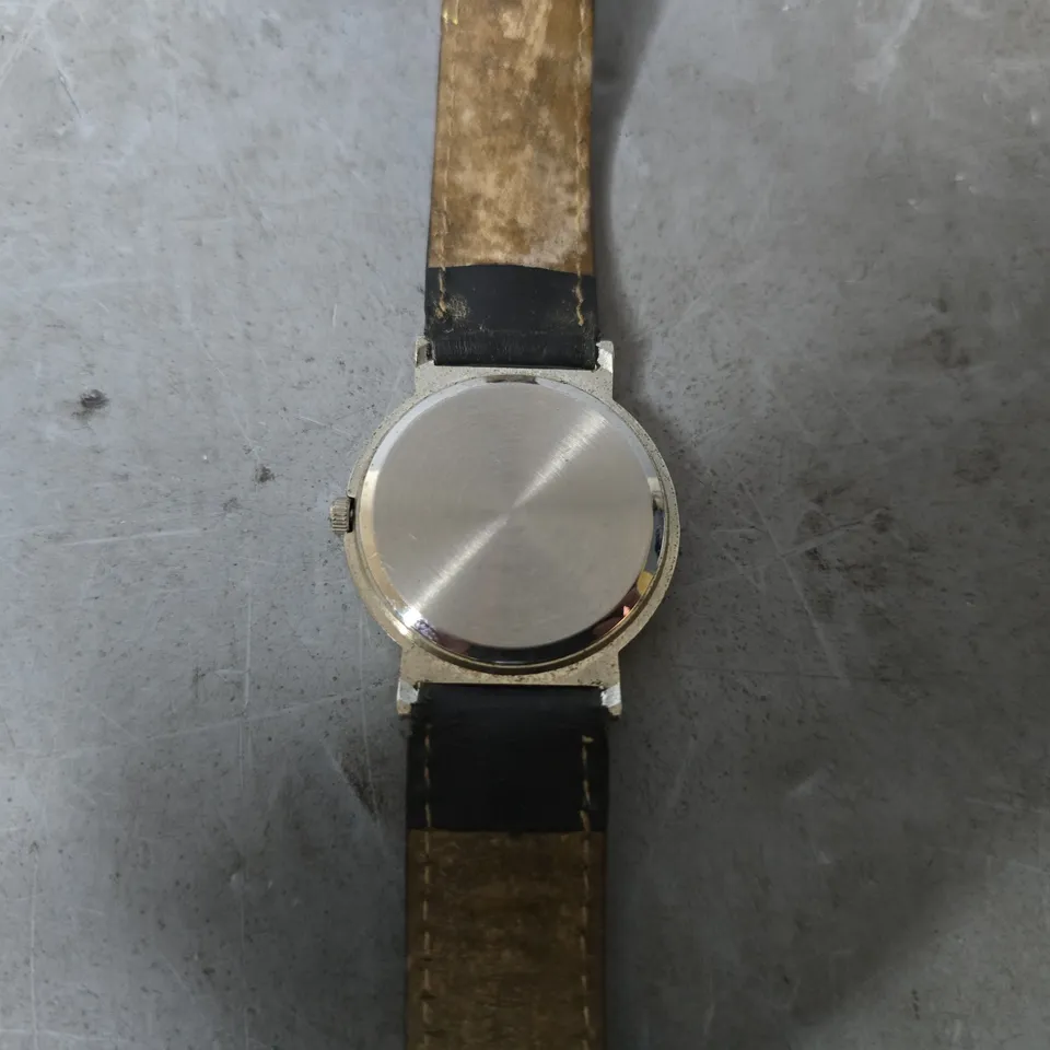 LACOSTE LEATHER STRAP WHITE DIAL WATCH 