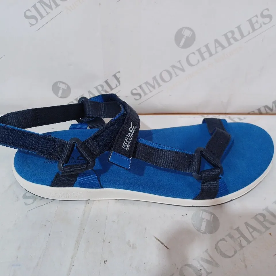 REGATTA BLUE SANDALS - UK 7 