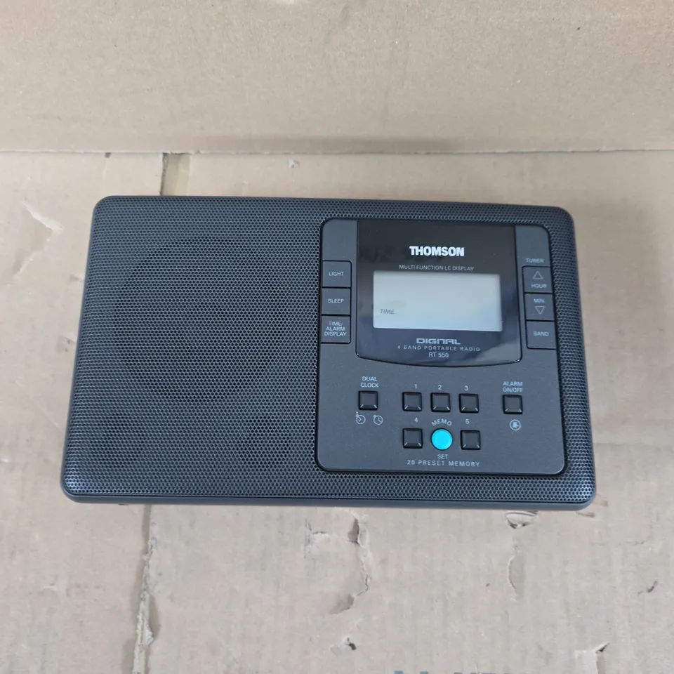 THOMSON RT 550 PORTABLE DIGITAL RADIO (BOXED)