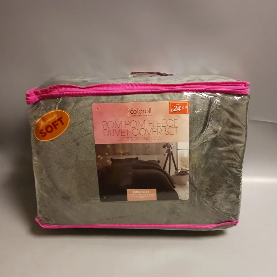COLOROLL POM POM FLEECE DUVET COVER SET KING SIZE IN GREY