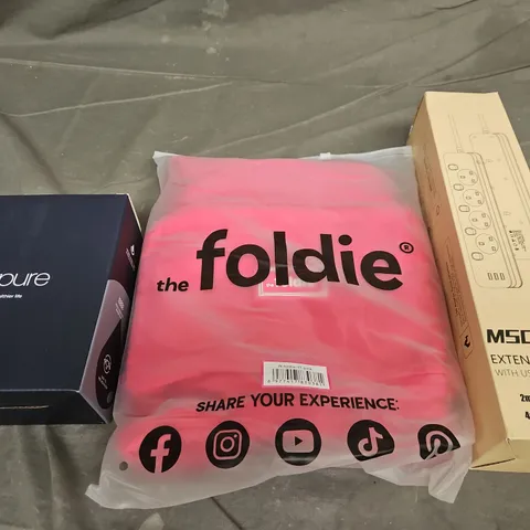 BOX OF APPROX 10 ASORTED HOUSEHOLD ITEMS TO INCLUDE FLOWPURE BOXED APPLIANCE; THE FOLDIE PINK BAG; MSCIEN USB EXTENSION LEAD – COLLECTION ONLY