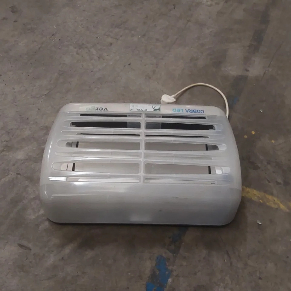 COBRA LED COMMERCIAL ELECTRIC FLY KILLER