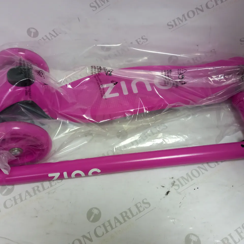 ZINC 3 WHEELED LIGHT UP STAR SCOOTER  RRP £39.99