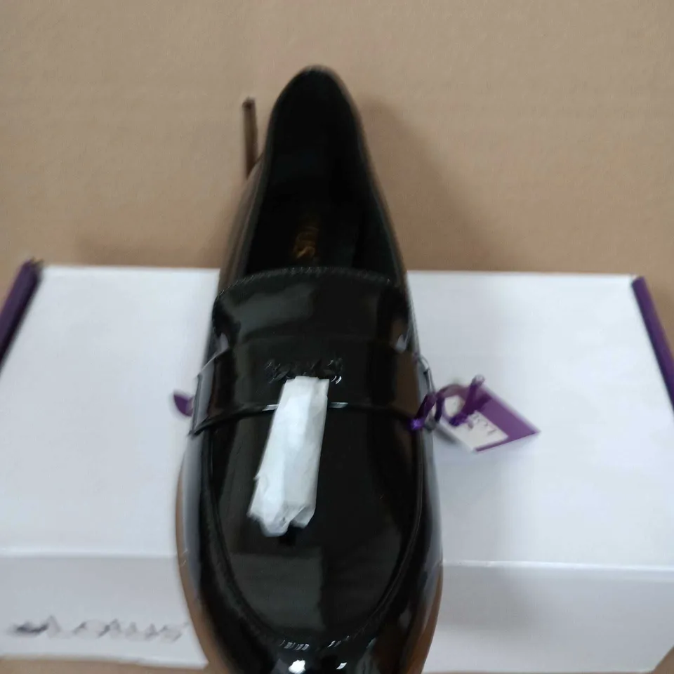 BOXED PAIR OF  LOTUS YORK BLACK PATENT LOAFERS - UK SIZE 8