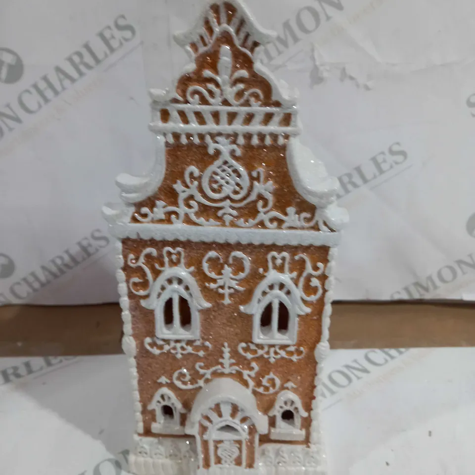 SANTA EXPRESS PRE-LIT GINGERBREAD HOUSE