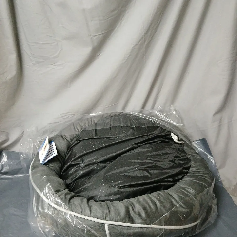 TRIXIE TIMBER ROUND PET BED 55 CM