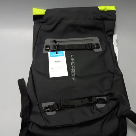 LIFEPROOF 18L STEALTH QUITO WEATHERRESISTANT WATERREPELLENT BACKPACK BLACK/GREY