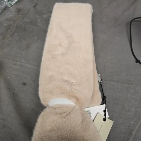 chalk long hot water bottle with a Beige faux-fur cover