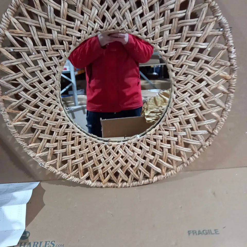 ROUND WATER MIRROR RRP £40