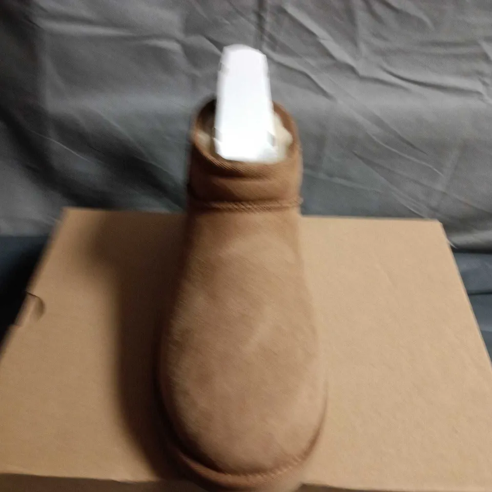 BOXED PAIRF OF UGG BROWN SUEDE ANKLE BOOTS - UK SIZE 6