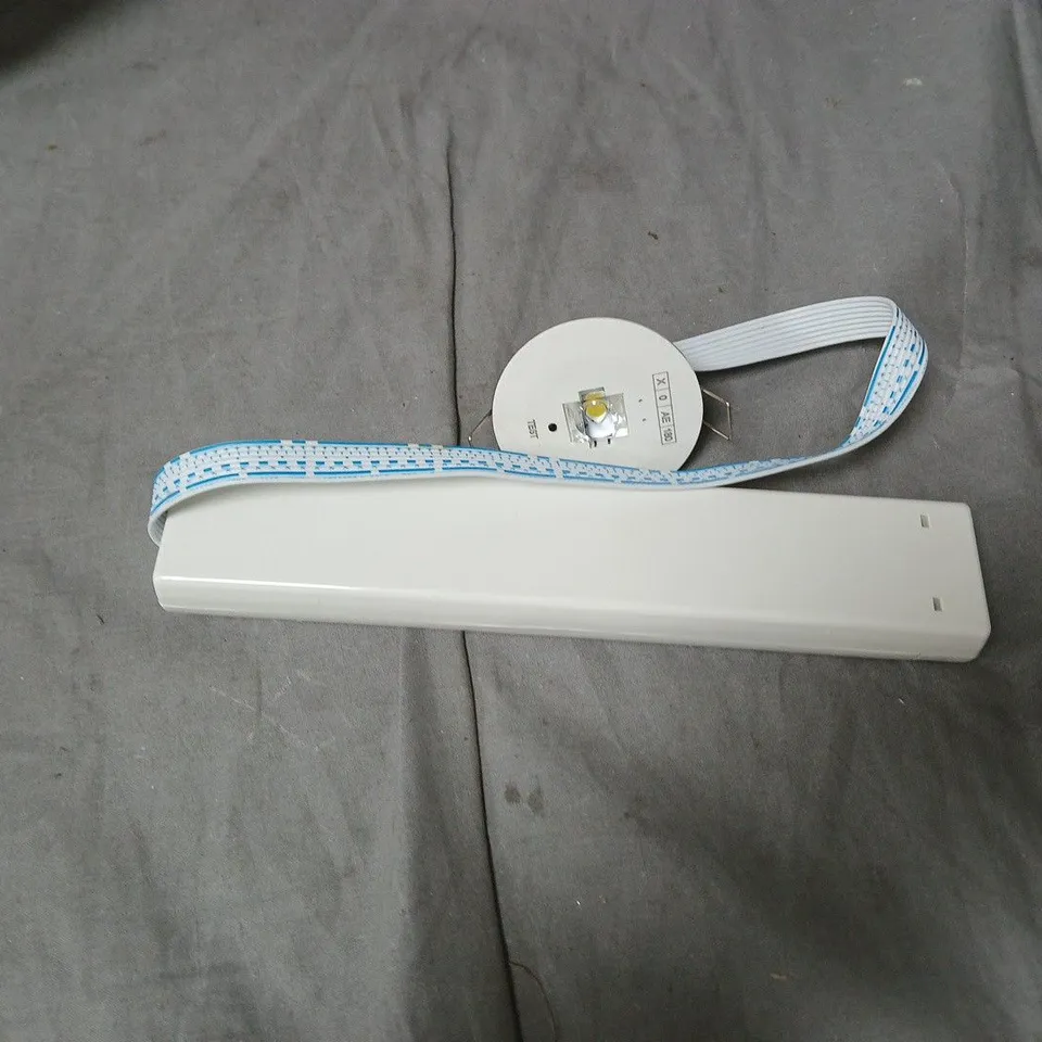 EMKT-1 ADVANCE EMERGENCY LIGHTING KIT WITH LED BAR AND BATTERY MODULE