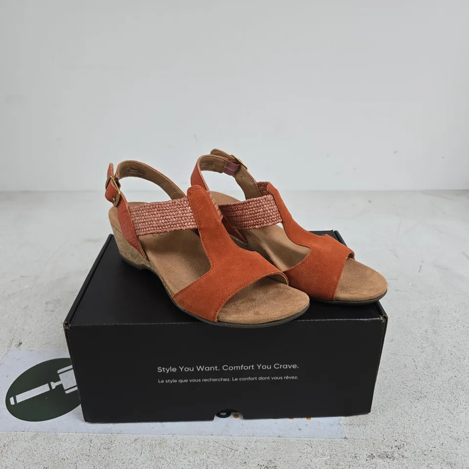 VIONIC WOMEN'S ORANGE CORK WEDGE SANDALS UK 6