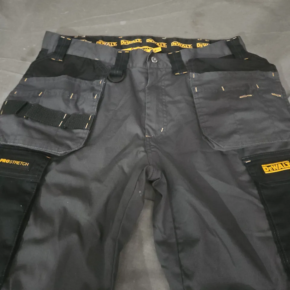 DEWALT CARGO WORK PANTS SLIM FIT – MEN'S SIZE 34