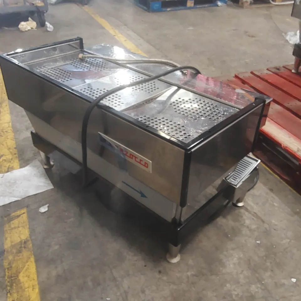 LA MARZOCCO 3 GROUP COMMERCIAL COFFEE MACHINE