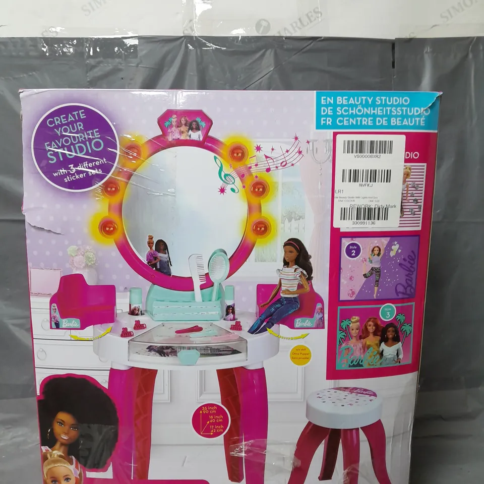 BARBIE BEAUTY STUDIO SET RRP £59.99