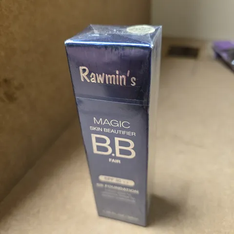 APPROXIMATELY 9 ASSORTED COSMETIC ITEMS INCLUDING RAWMINS SKIN CREAM AND ORAL B BRUSH HEADS