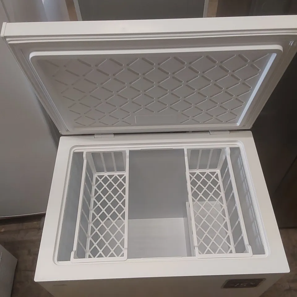 LOGIK L198CFW23 CHEST FREEZER - WHITE