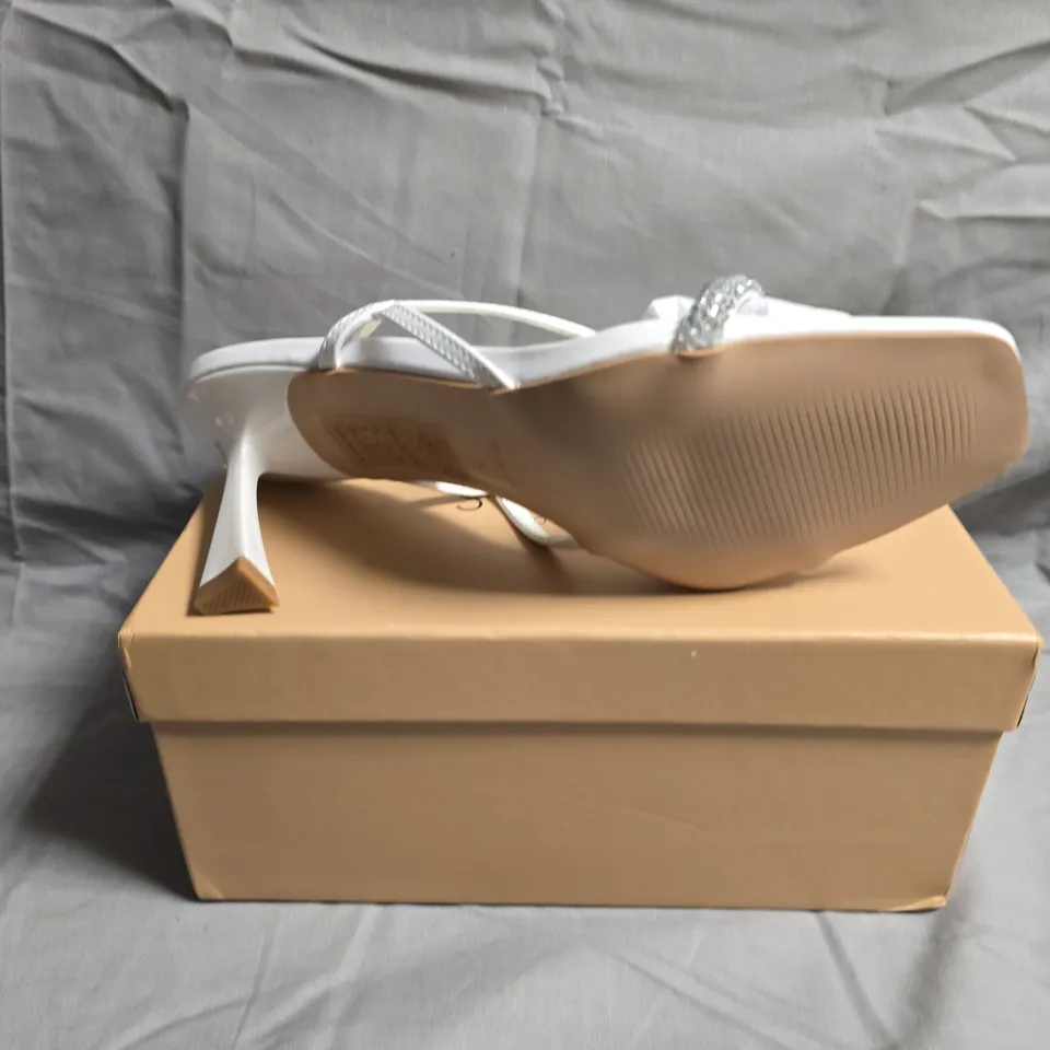 BOXED PAIR OF SIMMI GILLESPIE OPEN TOE SHOE - UK SIZE 5