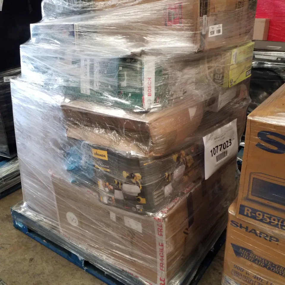 PALLET OF APPROXIMATELY 17 UNPROCESSED RAW RETURN HOUSEHOLD AND ELECTRICAL GOODS TO INCLUDE;