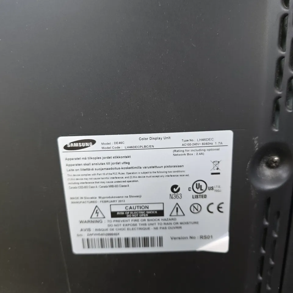 SAMSUNG 46-INCH COLOR DISPLAY UNIT (DE46C / LH46DEC) – MONITOR FOR SIGNAGE