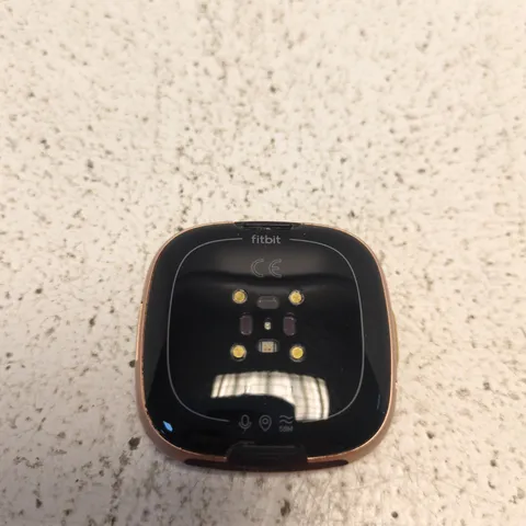 FITBIT VERSA 4 - COPPER ROSE