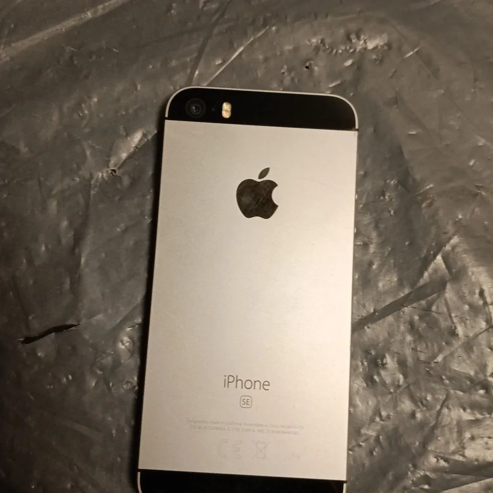 APPLE IPHONE SE A1723