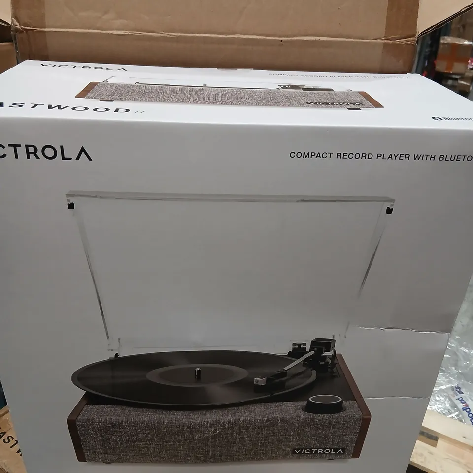 VICTROLA EASTWOOD II COMPACT RECORD PLAYER WITH BLUETOOTH – BOXED