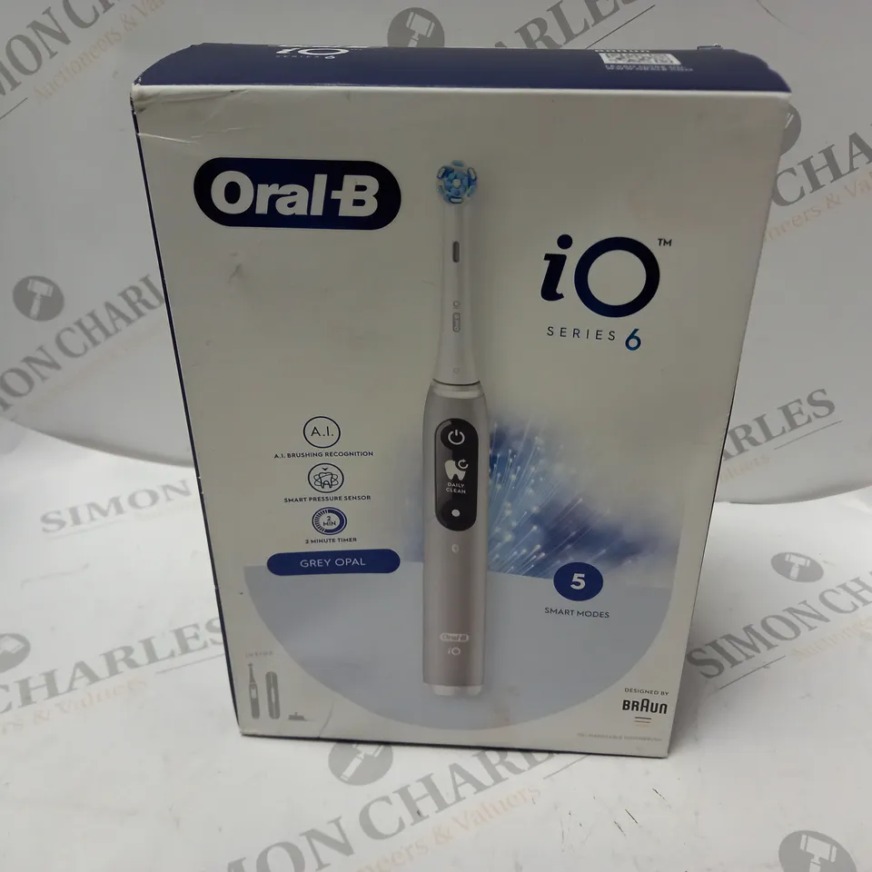 BOXED ORAL-B IO SERIES 6 TOOTHBRUSH