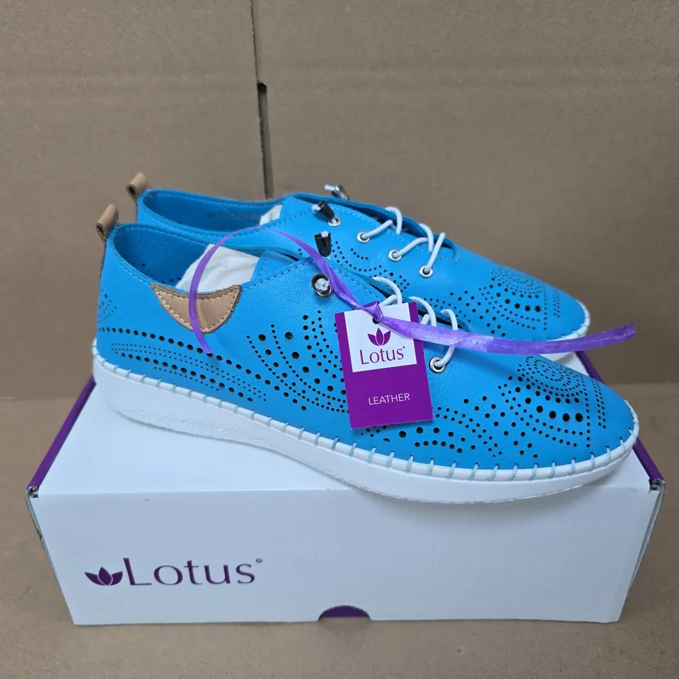 BOXED PAIR OF LOTUS TASIA BLUE LEATHER TRAINERS - EU 40