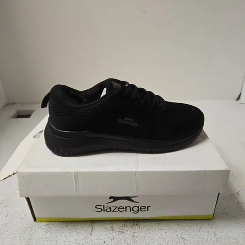 SLAZENGER MEMORY FOAM TRAINERS - KIDS, BLACK, UK 5