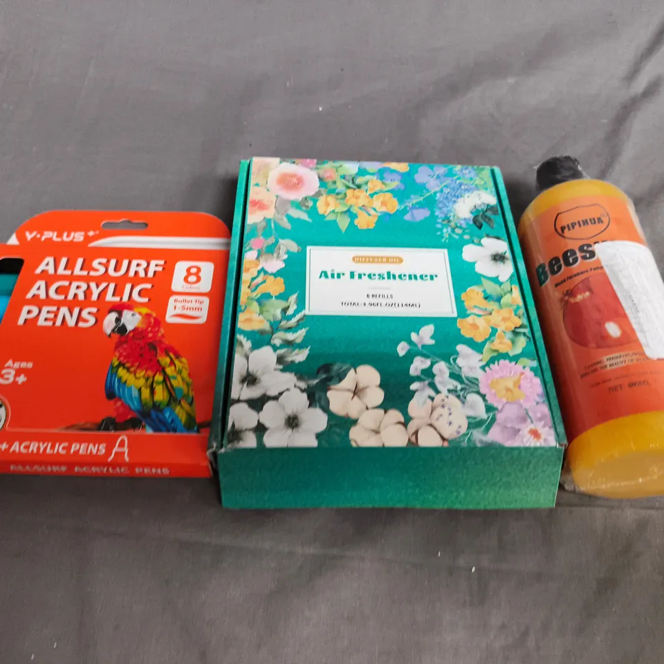 APPROX 10 ASSORTED ITEMS TO INCLUDE - 8-COLOUR ACRYLIC PENS SET, FLORAL AIR FRESHENER BOX, AND BEESWAX CYLINDER