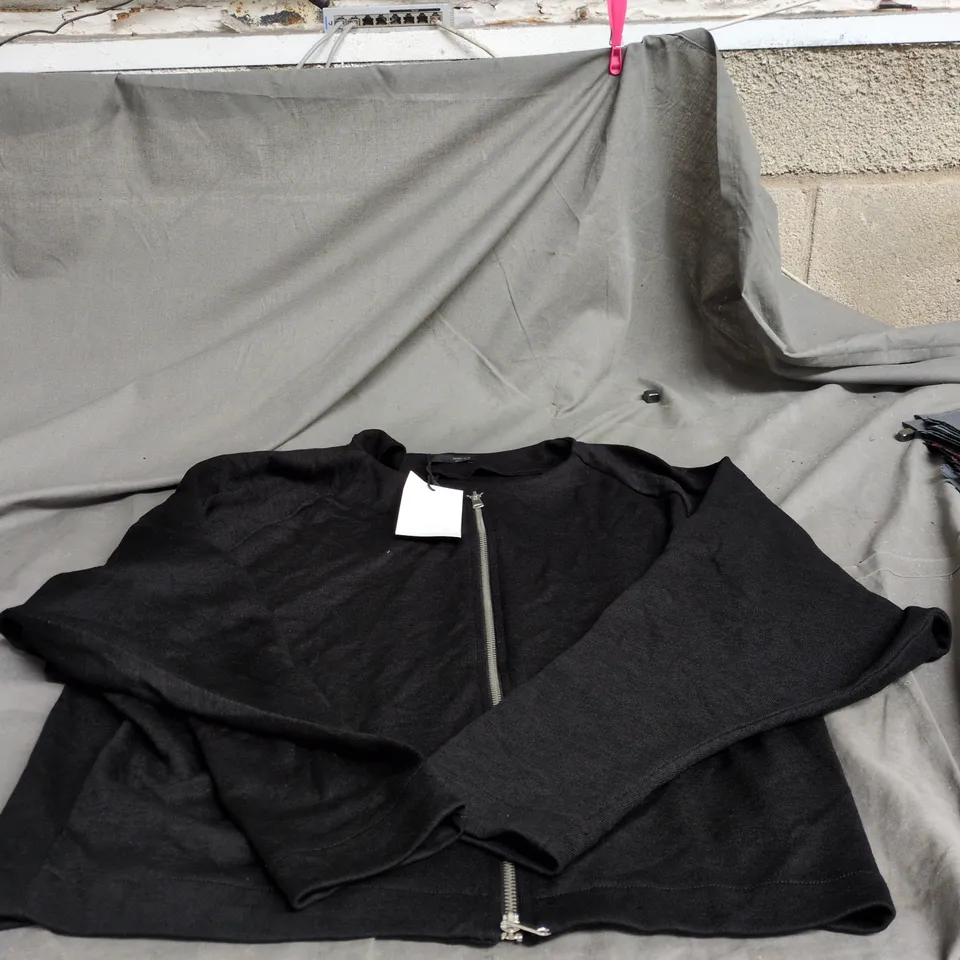 ZARA BLACK ZIP UP TOP LARGE WITH TAGS