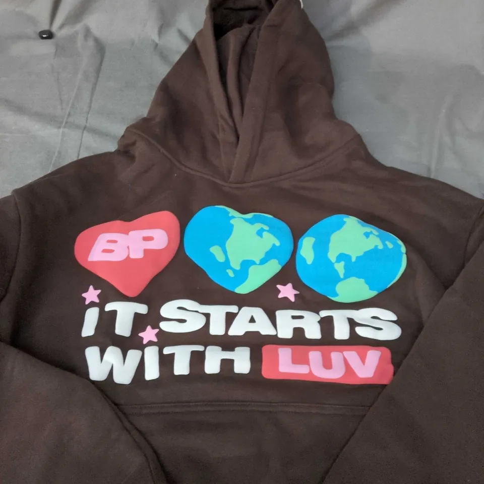 BROWN HOODIE WITH 'IT STARTS WITH LUV' GRAPHIC PRINT - SIZE UNSPECIFIED 